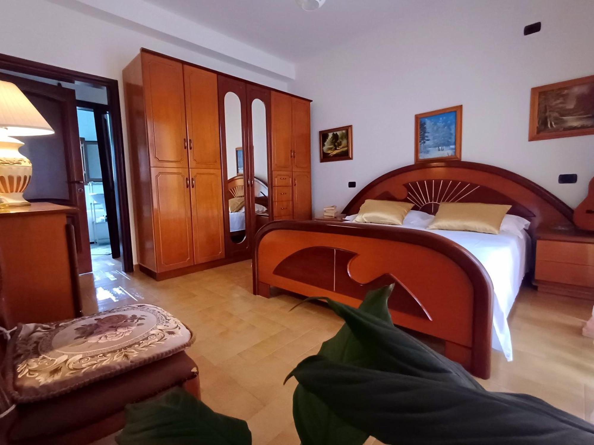 Guest Room Near Historical Center Влёра Экстерьер фото